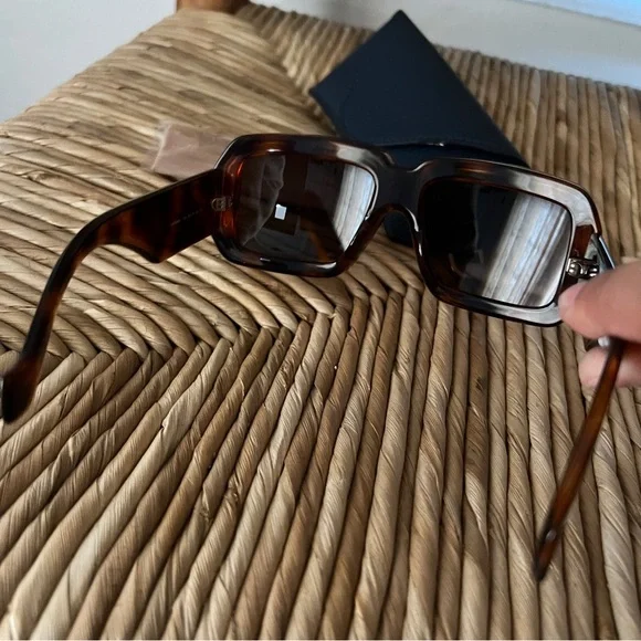 LOEWE Paula's Ibiza Dive Oversized Square-Frame Tortoiseshell Acetate Sunglasses - Picture 7 of 11